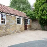 East Farm * Scalby (North Yorkshire)